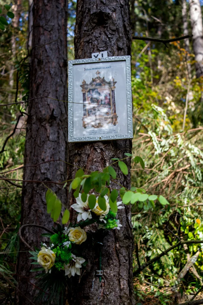 Krížová cesta v Lietavskej Svinnej