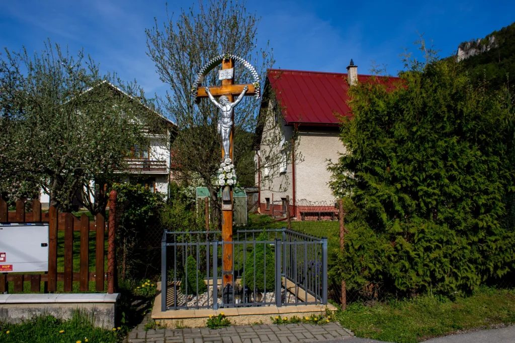 Kríž v Kňazovej Lehote