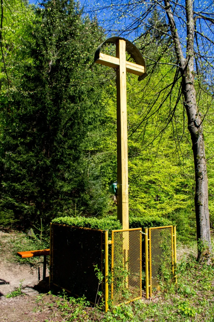 Kríž Lejšové v Kňazovej Lehote