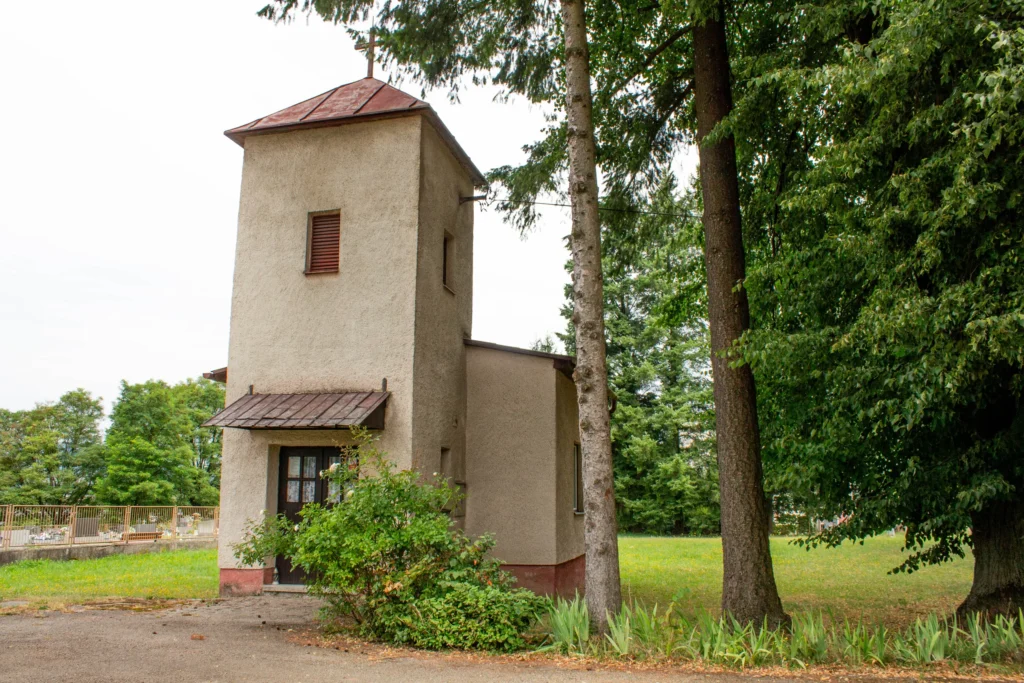 Evanjelická kaplnka na cintoríne v Bytčici