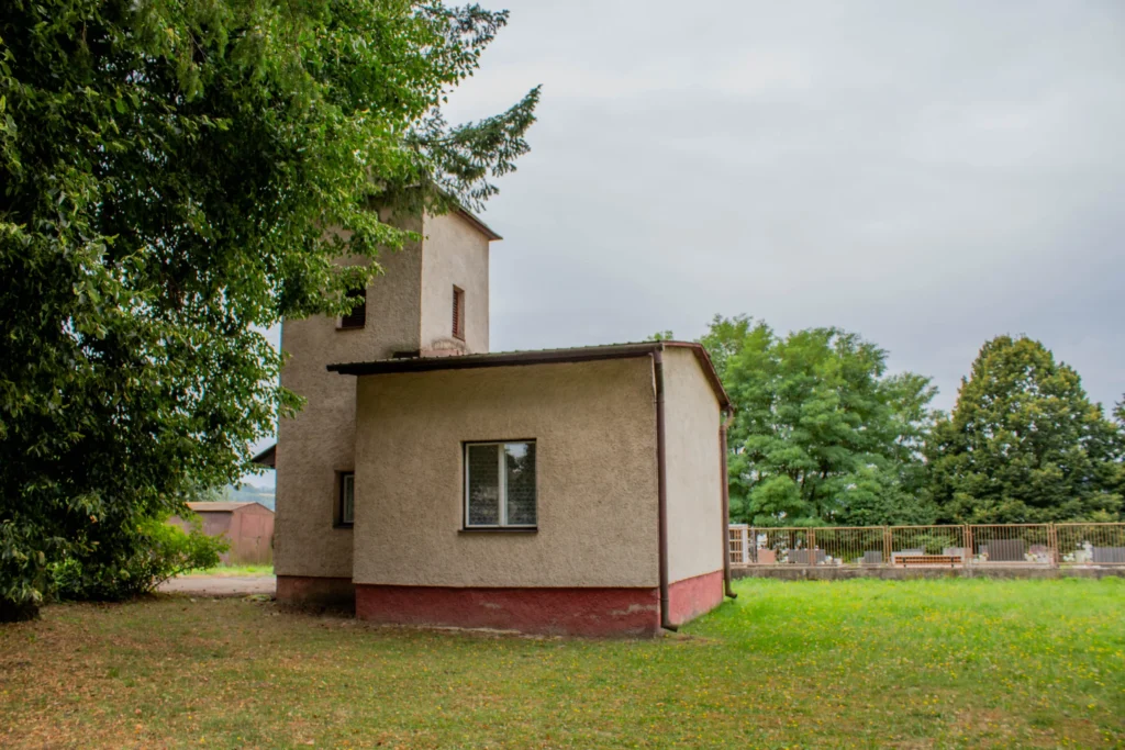 Evanjelická kaplnka na cintoríne v Bytčici