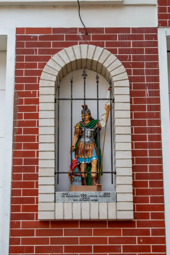 Soška sv. Floriána v Lietavskej Svinnej