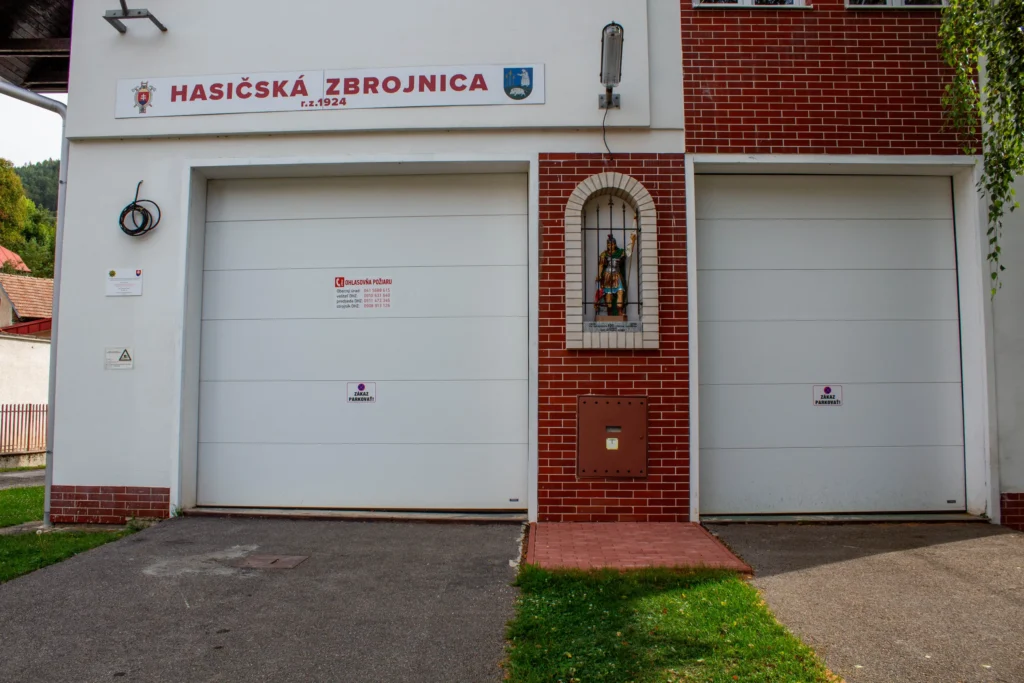 Soška sv. Floriána v Lietavskej Svinnej