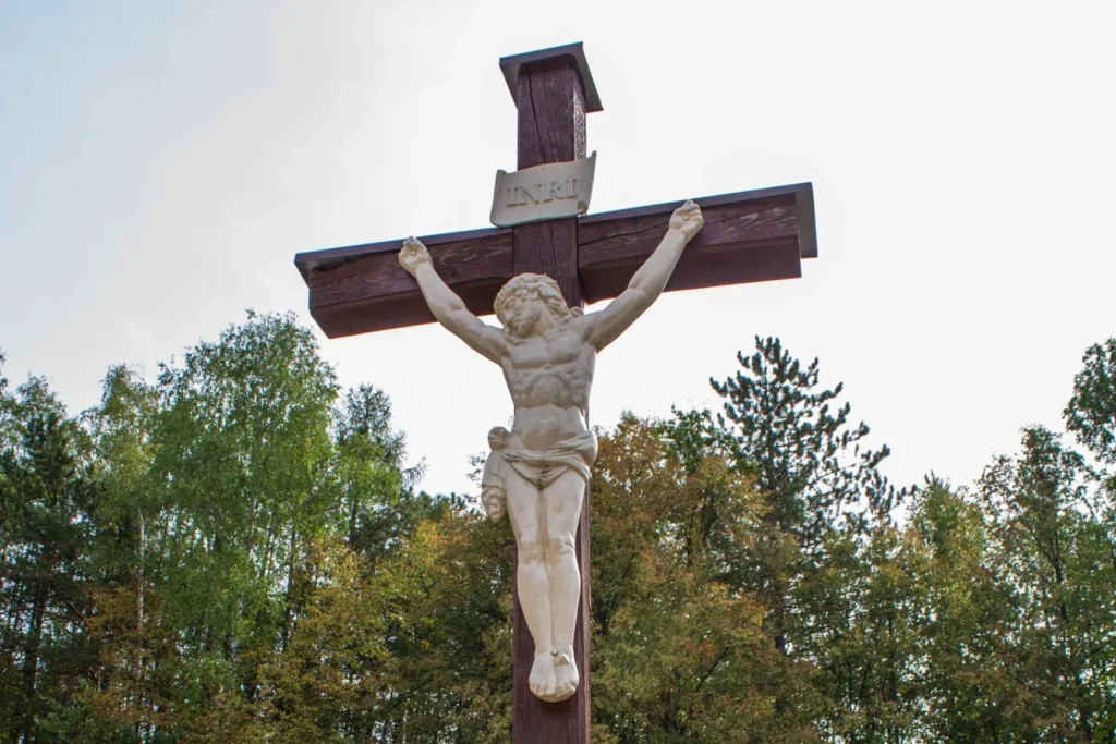 Kríž na cintoríne v Lietavskej Svinnej