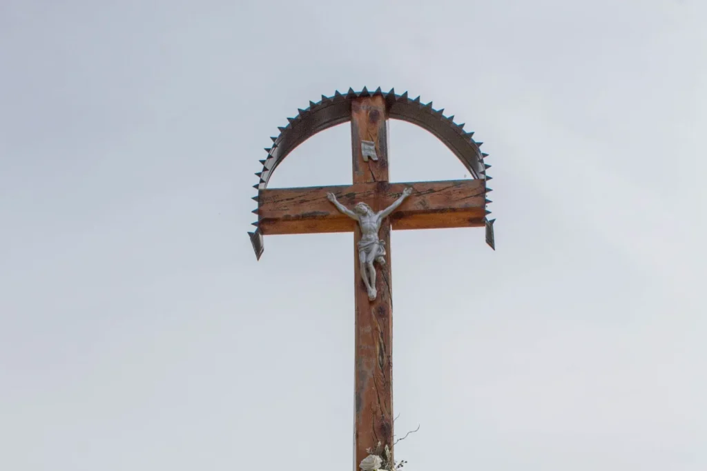 Kríž na cintoríne Kňazová Lehota