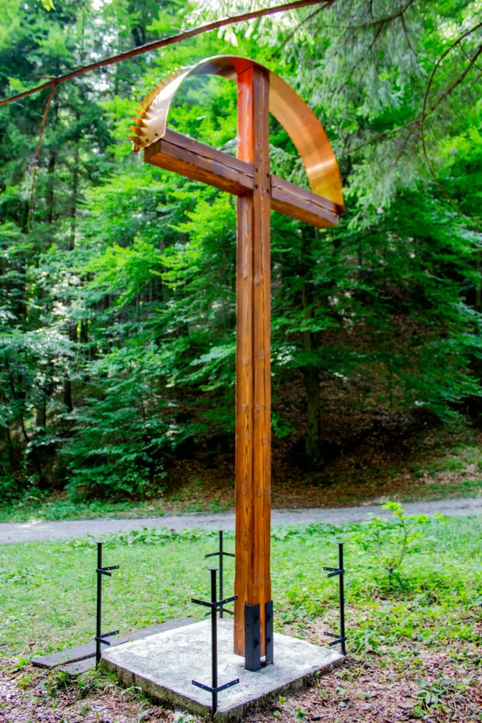 Kríž v Patúchu na križovatke Babkov-Studnička-Patúch