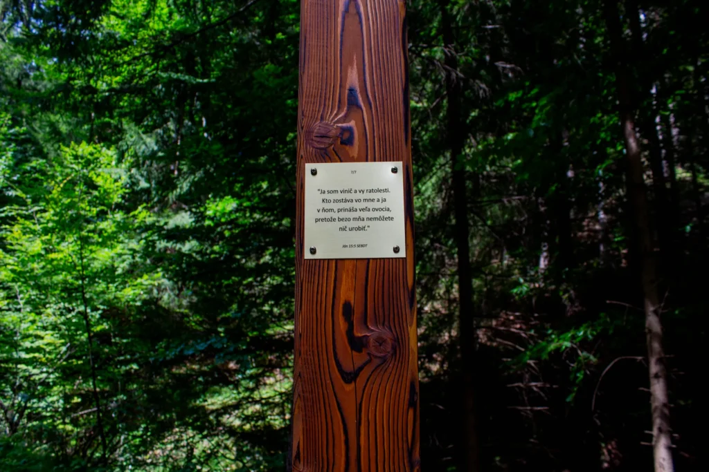 Kríž v Patúchu na križovatke Babkov-Studnička-Patúch