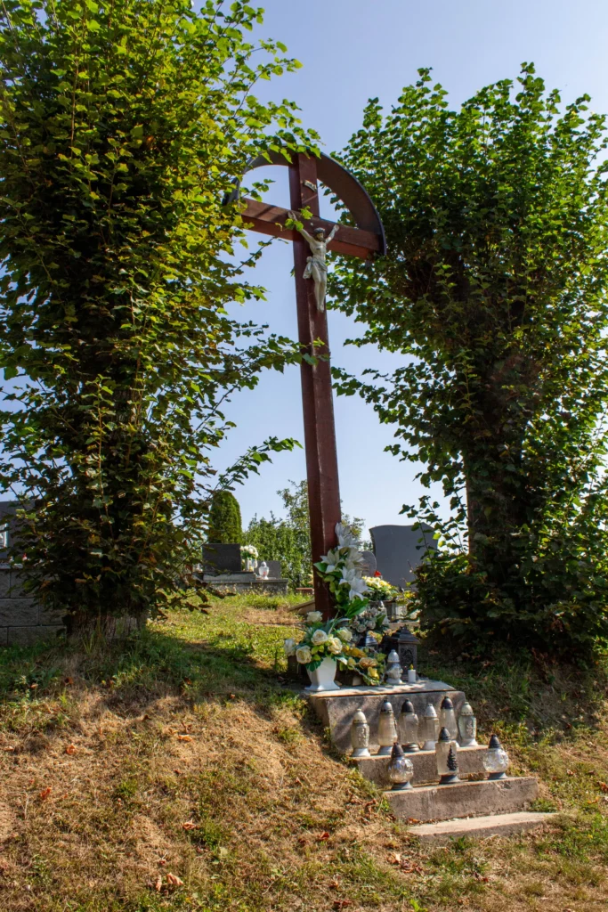 Kríž na cintoríne v Lietavskej Závadke