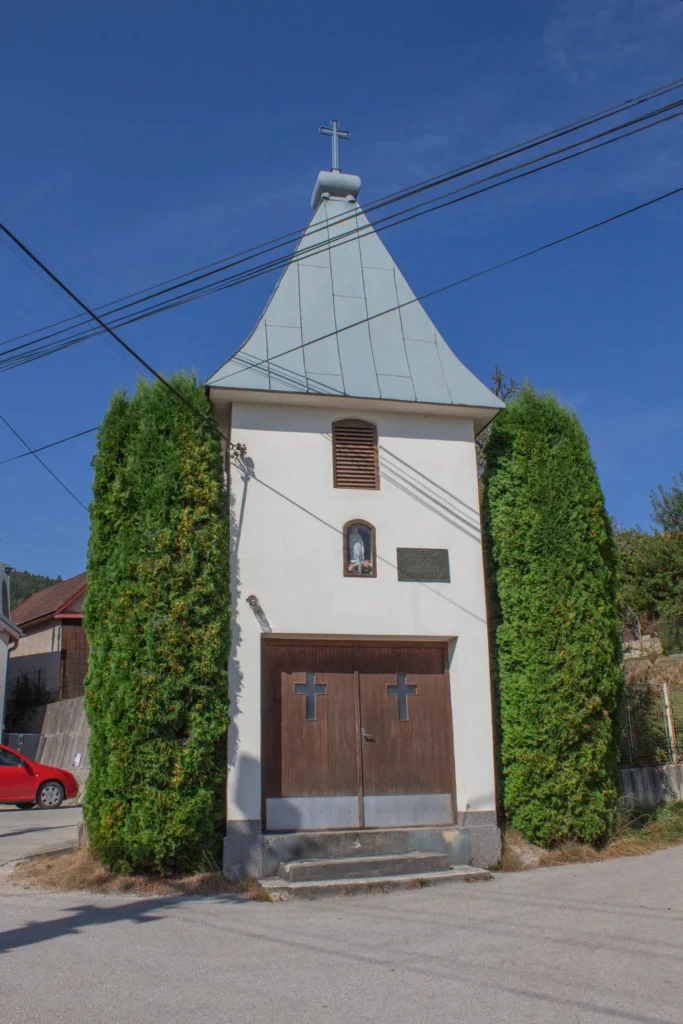 Kaplnka Nanebovzatia Panny Márie Lietavskej Závadke