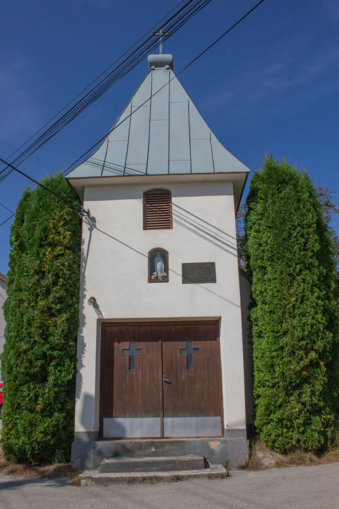 Kaplnka Nanebovzatia Panny Márie Lietavskej Závadke