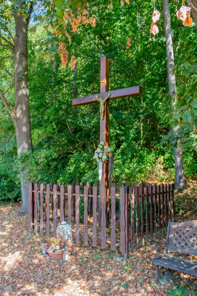 Kríž Lietava – Majer