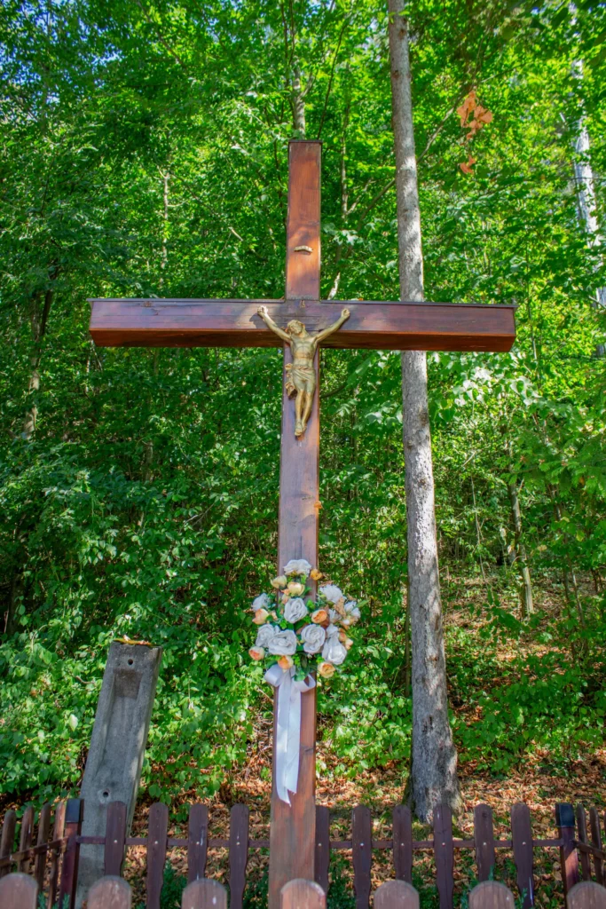 Kríž Lietava – Majer